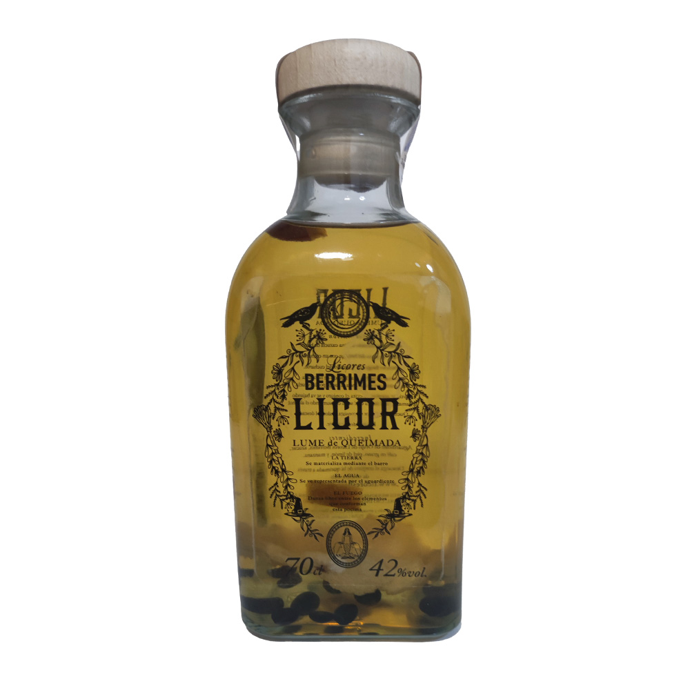 Queimada gallega. Aguardiente de orujo